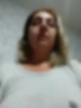 Fernanda, 42