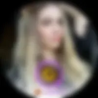 Kayla, 28