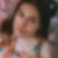 Sara, 31