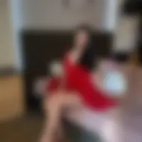 Lucia, 30