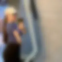 Dara, 34